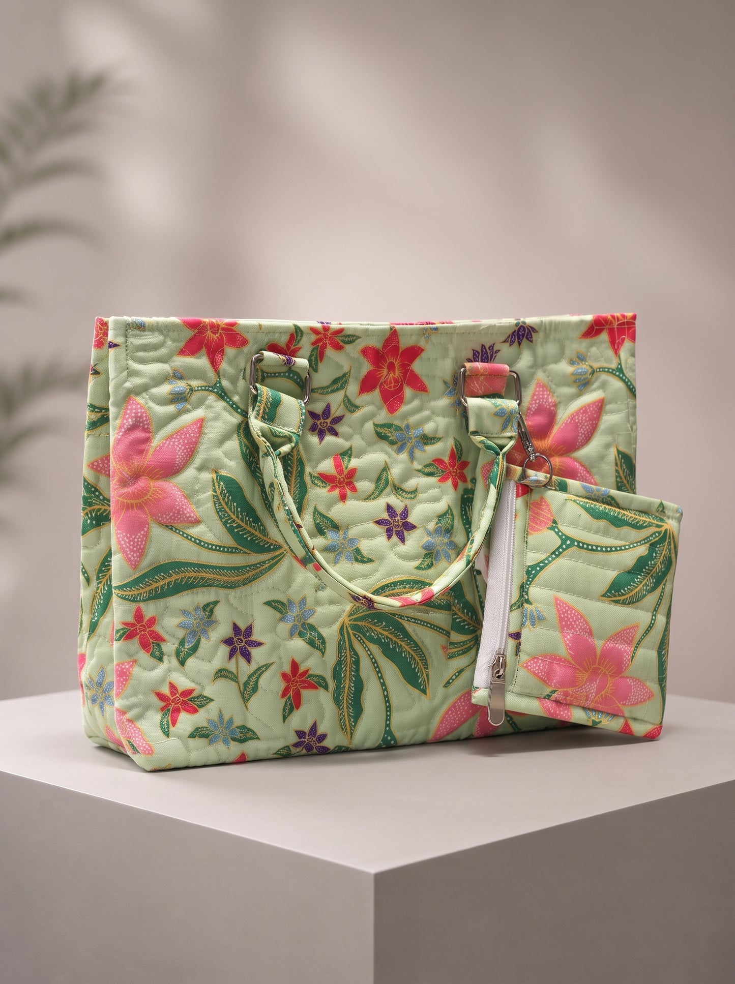 Green Tropical Floral Quilted Shoulder Tote Bag