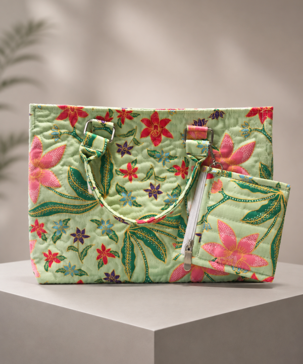 Green Tropical Floral Quilted Shoulder Tote Bag